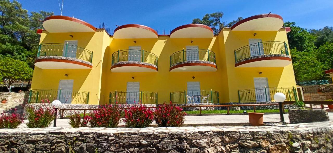 Villa Perkemes Apartments Parga Eksteriør billede